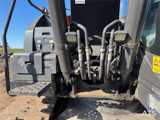 Hitachi ZX 190 LC-6 with Engcon rototilt og graveskuffe. ZX 190 LC-6 with Engcon rototilt og graveskuffe. 2018 2 Crawler E...