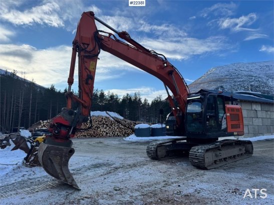 Hitachi ZX225USRLC-6 crawler excavator – GPS – Rototilt – ZX225USRLC-6 crawler excavator – GPS – Rototilt – 2017 2 Crawler...