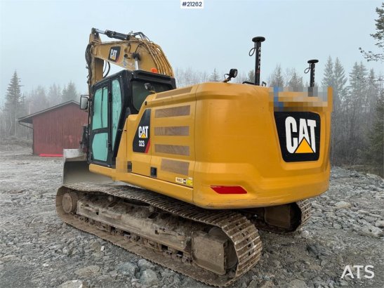 CAT 323-07 w/rotor tilt, cleaning drawer and tooth buc 36 2018 2 Crawler Excavators image 17