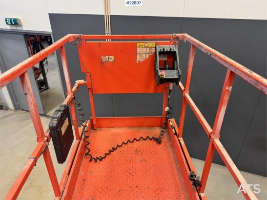JLG 2646 scissor lift – only 250 hours! 2646 scissor lift – only 250 hours! 2016 2 Scissor Lifts image 29