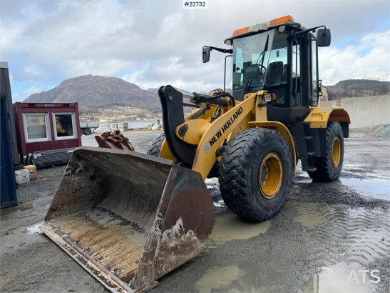 New Holland W130B wheel loader with a bucket W130B wheel loader with a bucket 2011 2 Wheel Loaders image 39