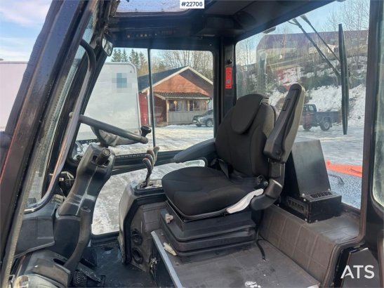 Doosan D55C-5 forklift 5.5 tons w/ 4.5 meter lift height Doosan D55C-5 forklift 5.5 tons w/ 4.5 meter lift height 2011 2 F...