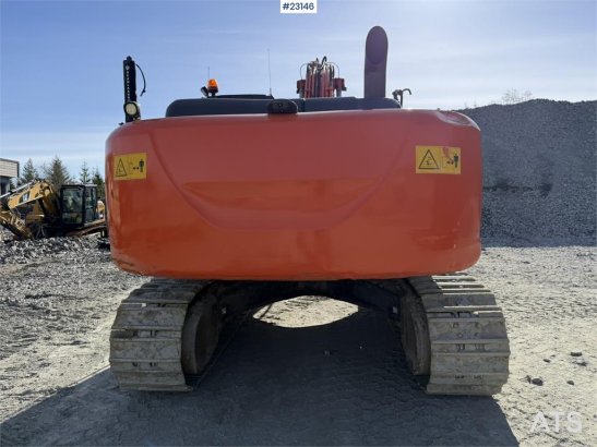 Hitachi ZX290LC-5B excavator with a digging bucket ZX290LC-5B excavator with a digging bucket 2013 2 Crawler Excavators im...