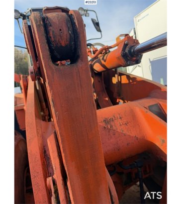 Fiat-Hitachi wheel loader with bucket Fiat-Hitachi wheel loader with bucket 1996 2 Wheel Loaders image 14