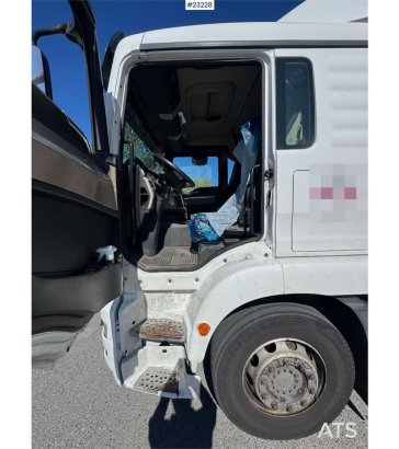 MAN TGM 18.290 4x2 Box Truck – 18 pallets – full side TGM 18.290 4x2 Box Truck – 18 pallets – full side 2020 2 image 14