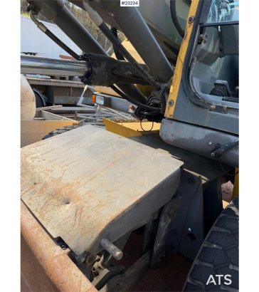 Volvo WE140B wheeled excavator with digging bucket WE140B wheeled excavator with digging bucket 2006 2 Wheeled Excavators ...