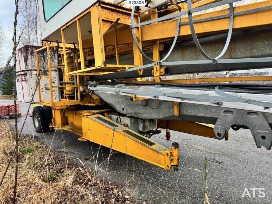 Potain HD40 tower crane with cabin. Potain HD40 tower crane with cabin. 2000 2 Tower cranes image 14