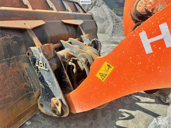Hitachi ZW220 Wheel Loader w/Bucket – Rebuilt Engine WATCH 884 2012 2 Wheel Loaders image 14