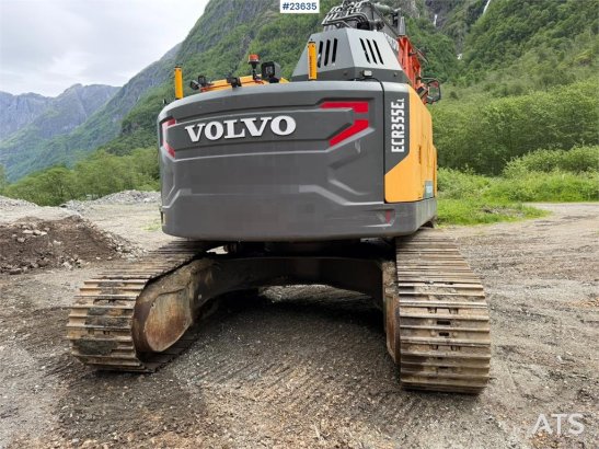 Volvo ECR355EL excavator with bucket, rototilt, and GPS ECR355EL excavator with bucket, rototilt, and GPS 2018 2 Crawler E...