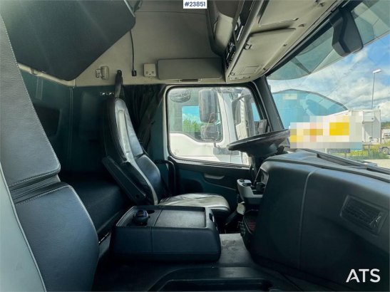 Volvo FM370 6x2 Box Truck – Full Side Opening – Refriger FM370 6x2 Box Truck – Full Side Opening – Refriger 2018 2 image 14
