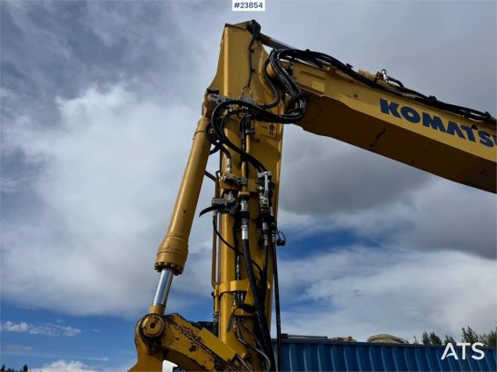 Komatsu PW160-8 Wheeled Excavator with Rototilt and Gradin 915 2013 2 Wheeled Excavators image 14
