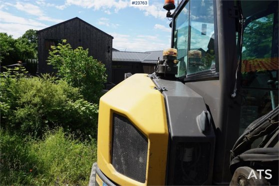 Volvo ECR58F with tilt and two buckets. Only 3,035 hours ECR58F with tilt and two buckets. Only 3,035 hours 2021 2 image 44