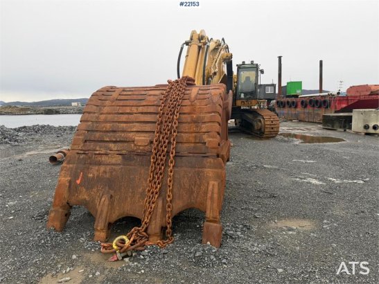 CAT 365C excavator with tooth bucket 365C excavator with tooth bucket 2006 2 Crawler Excavators image 56