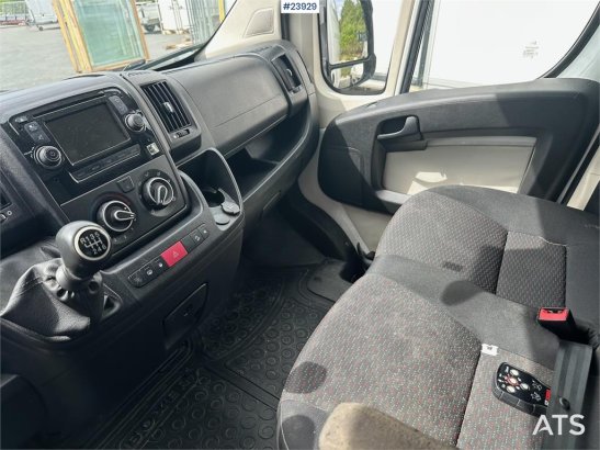 Peugeot Boxer Peugeot Boxer 2018 2 Small Vans image 14