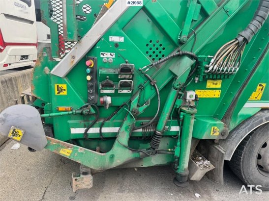 Scania P340 LPG 6x2 Refuse truck w/ Crane. 10182 2015 2 image 14