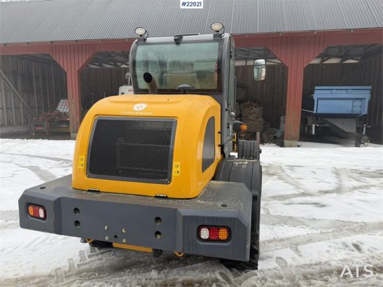 Günter Grossmann Ladowarka GG2500T telehandler with a bucket and l Günter Grossmann Ladowarka GG2500T telehandler with a b...