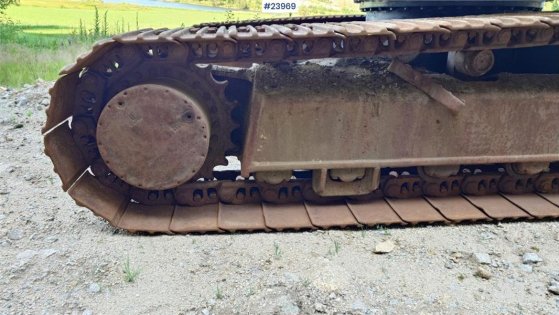 Kobelco SK200LC Excavator with digging bucket SK200LC Excavator with digging bucket 1991 2 Crawler Excavators image 14