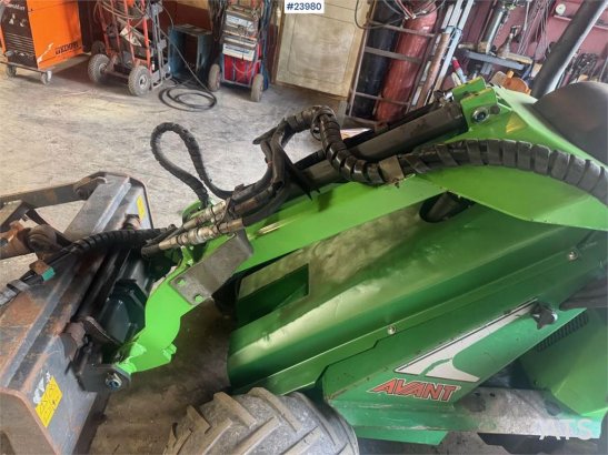 Avant M528+ Mini loader M528+ Mini loader 2007 2 image 14