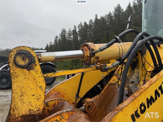 Komatsu WA380 Wheel Loader – Bucket and Joystick Steering 848 1998 2 Wheel Loaders image 14