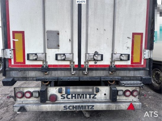 Schmitz Cargobull Box Semi-Trailer with Refrigeration/Freezer Unit a Schmitz Cargobull Box Semi-Trailer with Refrigeration...