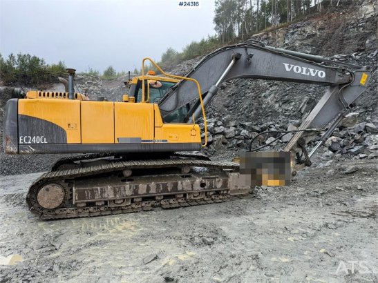 Volvo EC240CL excavator with a tooth bucket EC240CL excavator with a tooth bucket 2011 2 image 14