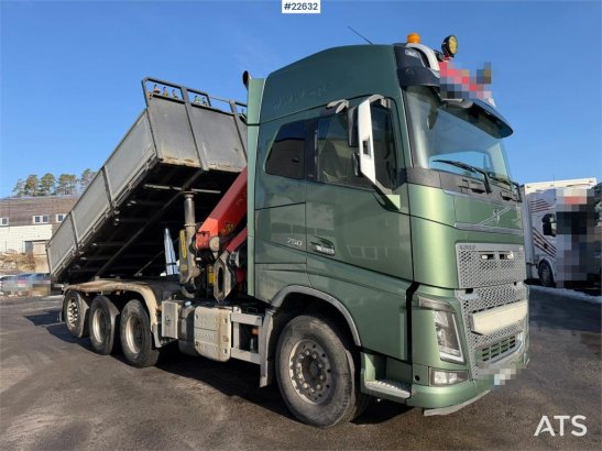 Volvo FH16 8x4 Tridem Crane Truck with 2014 26 t/m Palfi 590 2015 2 Crane trucks image 29