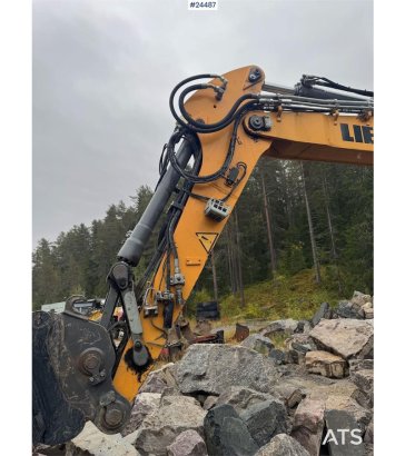 Liebherr R920 K LC Tracked Excavator – 2 Buckets, Tilt & Le R920 K LC Tracked Excavator – 2 Buckets, Tilt & Le 2019 2 Craw...