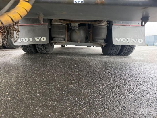 Volvo FM 380 box truck with full side opening, tail lift FM 380 box truck with full side opening, tail lift 2008 2 image 14