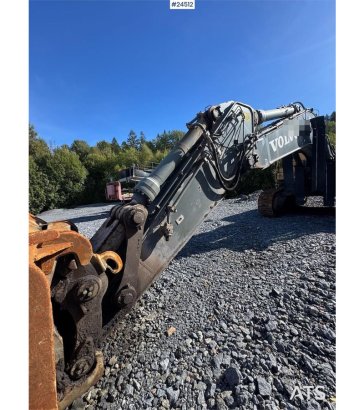 Volvo EC700C Tracked Excavator – Digging Bucket and Soos EC700C Tracked Excavator – Digging Bucket and Soos 2012 2 Crawler...