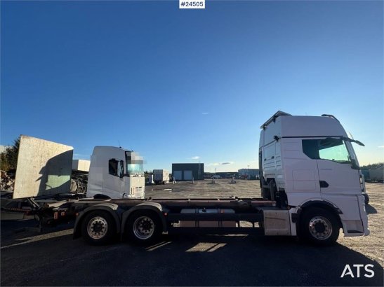 MAN TGX 26.510 Container Chassis – Zepro Tail Lift TGX 26.510 Container Chassis – Zepro Tail Lift 2020 2 image 59