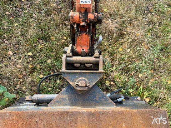 Hitachi ZX35U-2 Mini Excavator with 3 Buckets – 1,870 Hour ZX35U-2 Mini Excavator with 3 Buckets – 1,870 Hour 2008 2 image 14