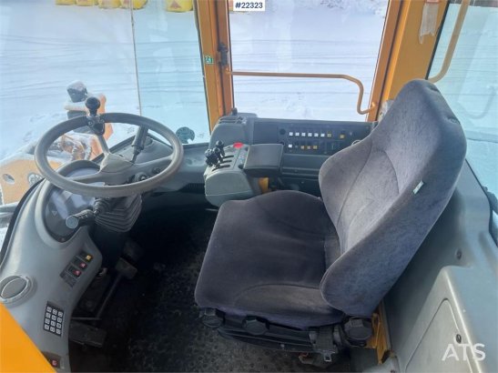 Volvo L90E wheel loader. Recently certified L90E wheel loader. Recently certified 2004 2 Wheel Loaders image 15