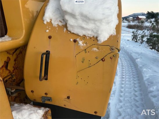 CAT 930G w/ bucket, pallet forks and scale. See hours! 930G w/ bucket, pallet forks and scale. See hours! 2005 2 Wheel Loa...