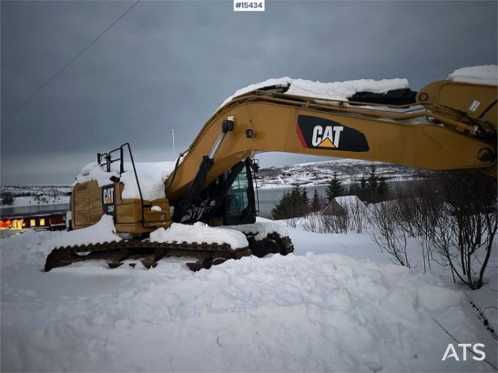 CAT 336F 44 2017 2 Crawler Excavators image 15