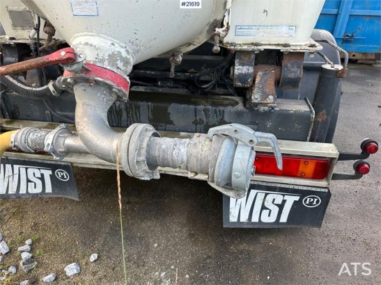 Spitzer silo trailer, 3-axle bulk trailer. SPITZER silo trailer, 3-axle bulk trailer. 1996 2 image 60
