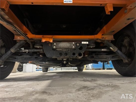 Volkswagen 4x4 Transporter w/ crane – 2 sets of tires Volkswagen 4x4 Transporter w/ crane – 2 sets of tires 2020 2 Small V...