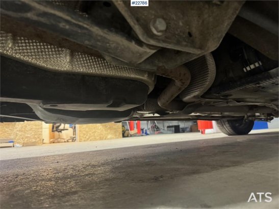 Volkswagen Caddy 4x4 with 2 sets of tires and interior fittin Volkswagen Caddy 4x4 with 2 sets of tires and interior fitti...