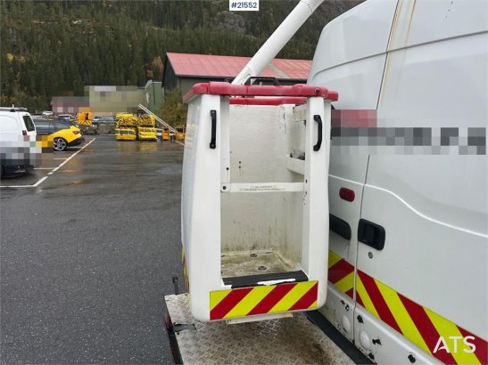 Renault Master lift truck w/ France Elevateur lift basket. Master lift truck w/ France Elevateur lift basket. 2009 2 image 60