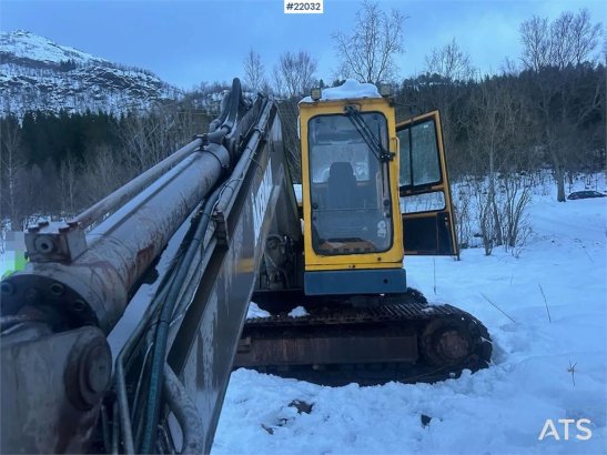 Åkerman EC200 excavator with 2 buckets. SEE VIDEO. EC200 excavator with 2 buckets. SEE VIDEO. 1996 2 Crawler Excavators im...
