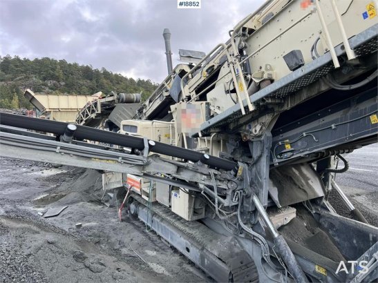 Metso Lokotrack LT220D crusher w/ screen, box and belt Lokotrack LT220D crusher w/ screen, box and belt 2019 2 image 45