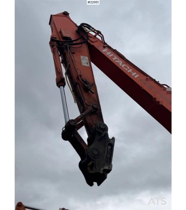 Hitachi ZX225 Tracked excavator with digging bucket – Engi ZX225 Tracked excavator with digging bucket – Engi 2008 2 Crawl...