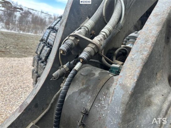 Volvo L90H wheel loader with joystick control and a buck L90H wheel loader with joystick control and a buck 2018 2 Wheel L...