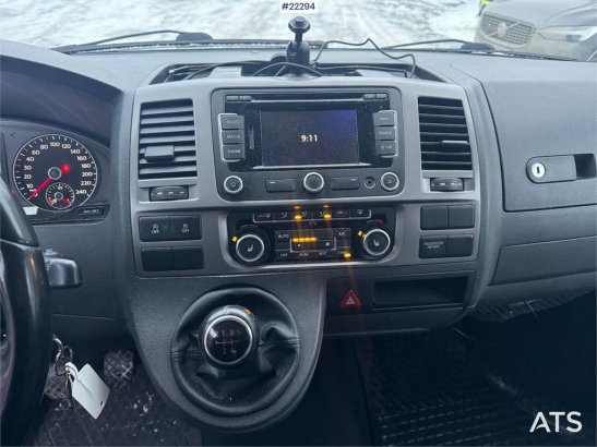 Volkswagen Caravelle – 7 seats with wheelchair lift Volkswagen Caravelle – 7 seats with wheelchair lift 2013 2 image 105