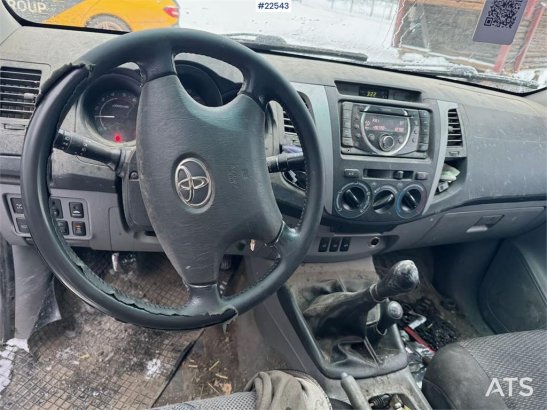 Toyota Hilux 4x4 Hilux 4x4 2010 2 Small Vans image 135