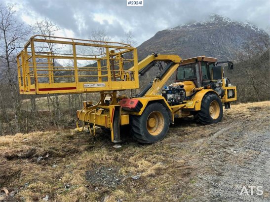 Hydrema 912B w/ 2007 Essverk Platform 912 lift with basket Hydrema 912B w/ 2007 Essverk Platform 912 lift with basket 2003...