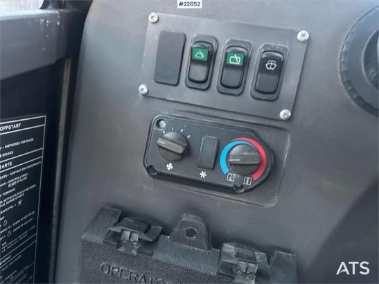 Volvo SD77DX roller w/ low hours! SD77DX roller w/ low hours! 2011 2 image 30