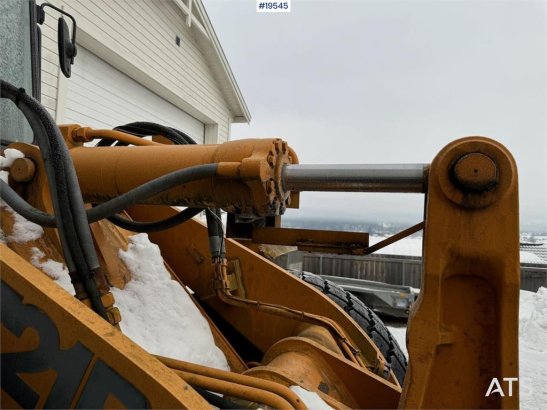CASE 721B Wheel Loader with bucket 721B Wheel Loader with bucket 1995 2 Wheel Loaders image 30