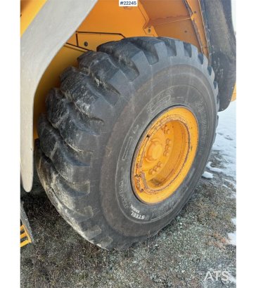 Volvo L110F wheel loader with bucket L110F wheel loader with bucket 2010 2 Wheel Loaders image 45