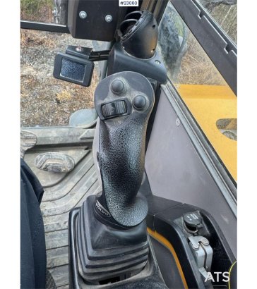 Volvo ECR88D tracked excavator with tilt and bucket. Onl ECR88D tracked excavator with tilt and bucket. Onl 2022 2 Crawler...