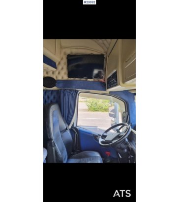Volvo FH16 16 pallet 6x4 box truck with Onspot tool boxe 590 2019 2 image 26